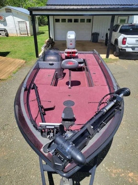 1998 Ranger 681VS, view