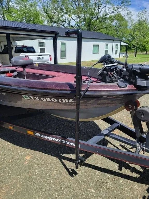 1998 Ranger 681VS, view